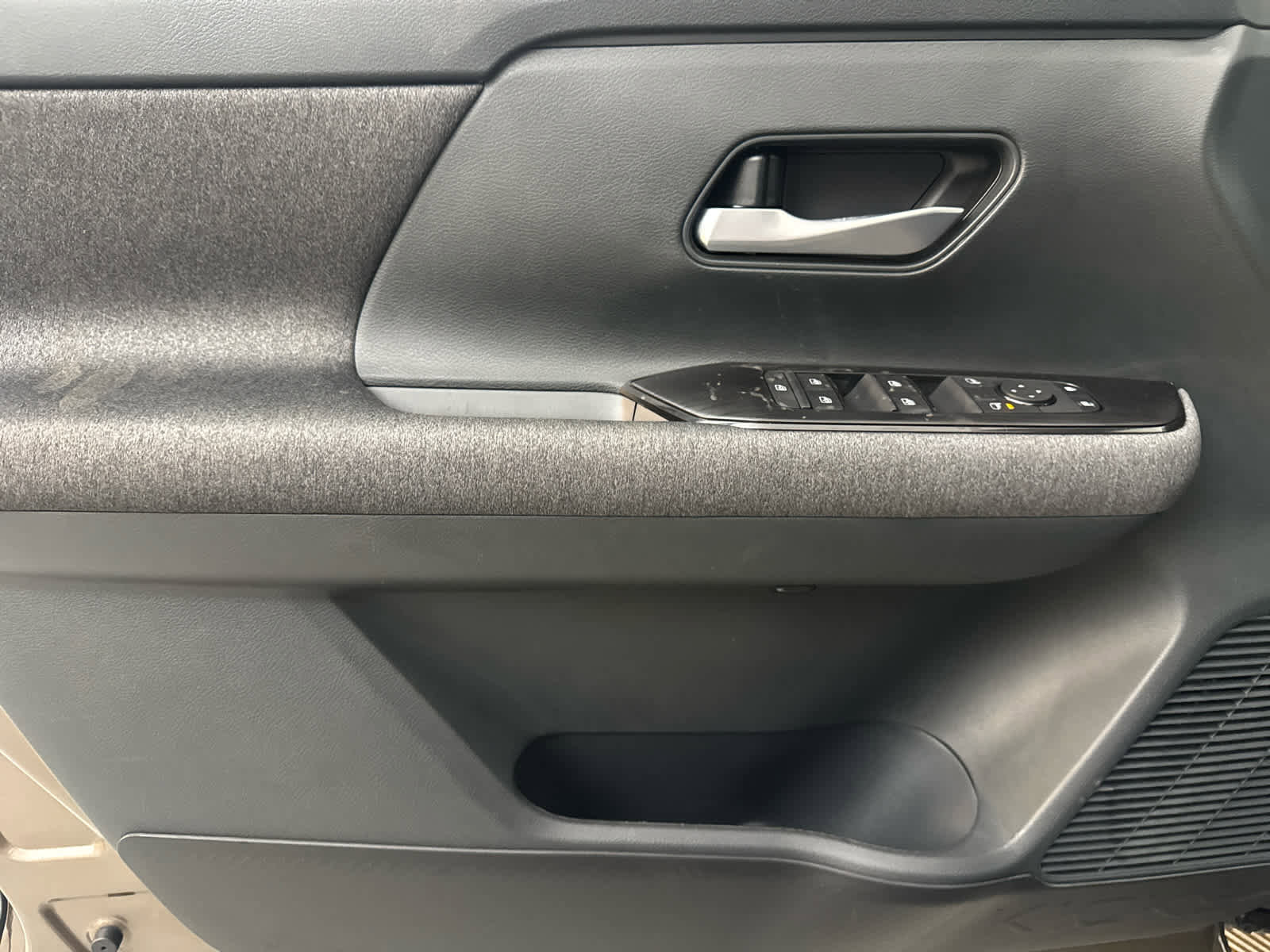 New 2026 Nissan Kicks SV w/ Illumination Package image 14