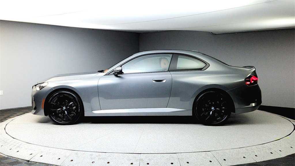 Used 2025 BMW 230i xDrive Coupe w/ M Sport Package image 4