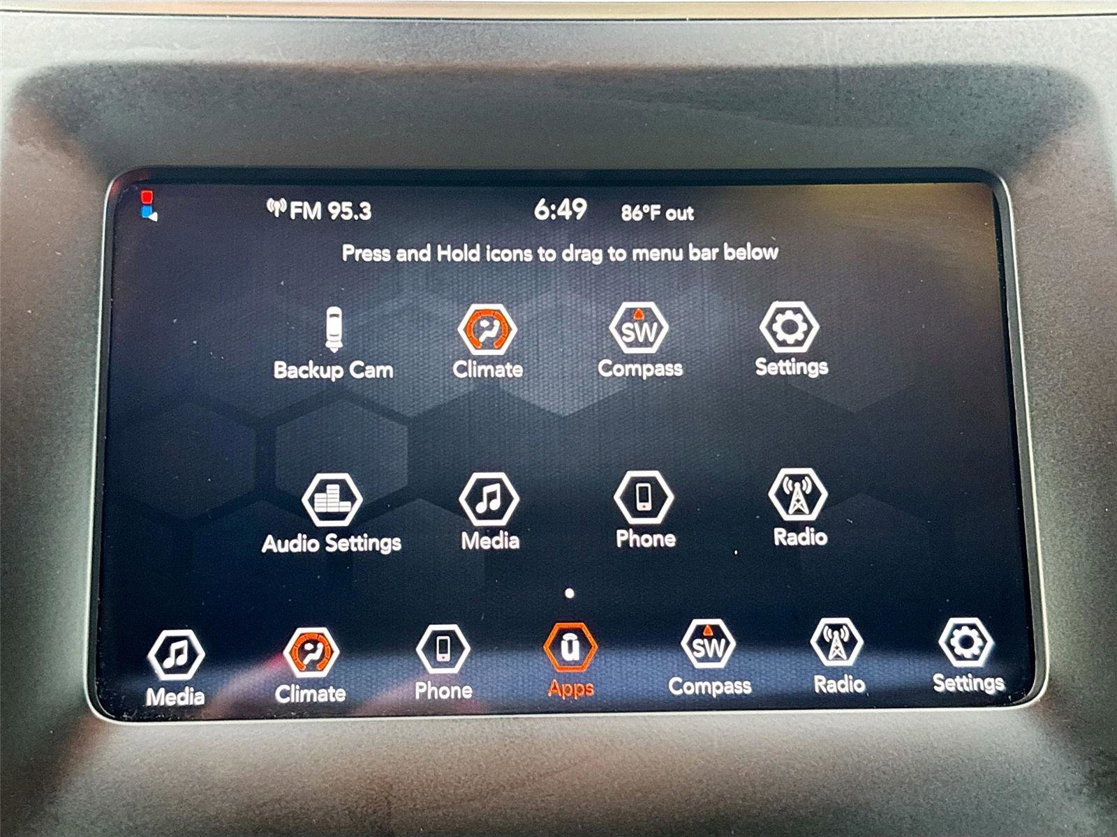 Used 2019 Jeep Cherokee Latitude w/ Popular Appearance Group image 15