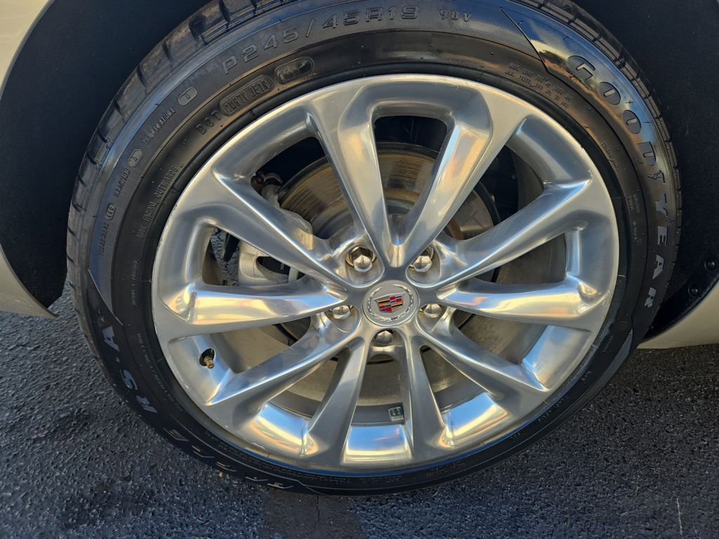 Used 2014 Cadillac XTS Luxury w/ Driver Awareness Package image 30