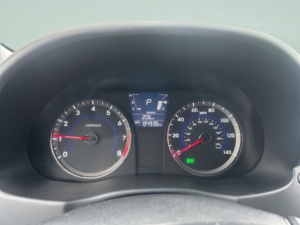 Used 2012 Hyundai Accent GS image 22