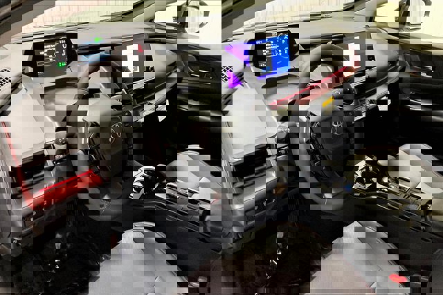 New 2026 Toyota Prius PLUG-IN image 6