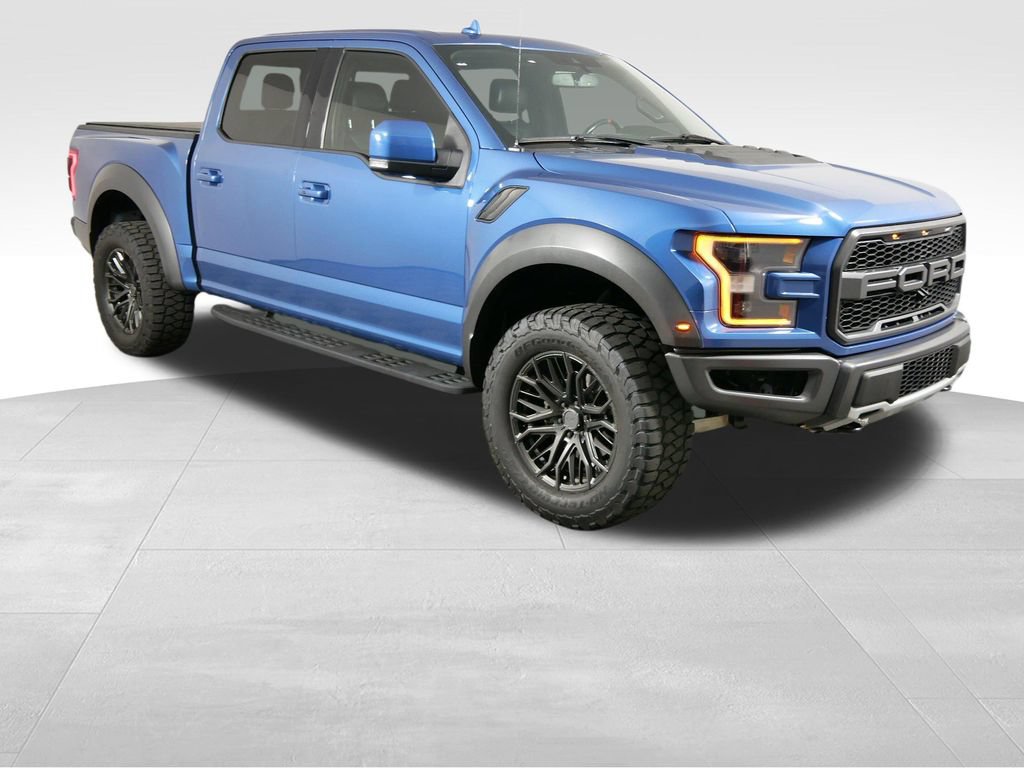 Used 2019 Ford F150 Raptor w/ Equipment Group 802A Luxury AWD/4WD image 2