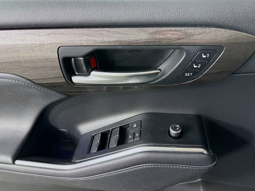 Certified 2021 Toyota Highlander Platinum image 25