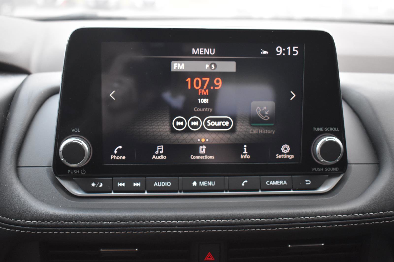 Used 2023 Nissan Rogue SV image 24