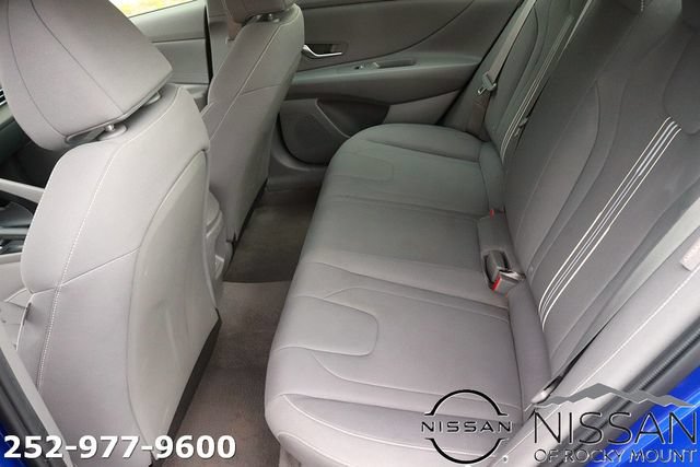 Used 2024 Hyundai Elantra SEL FWD image 13