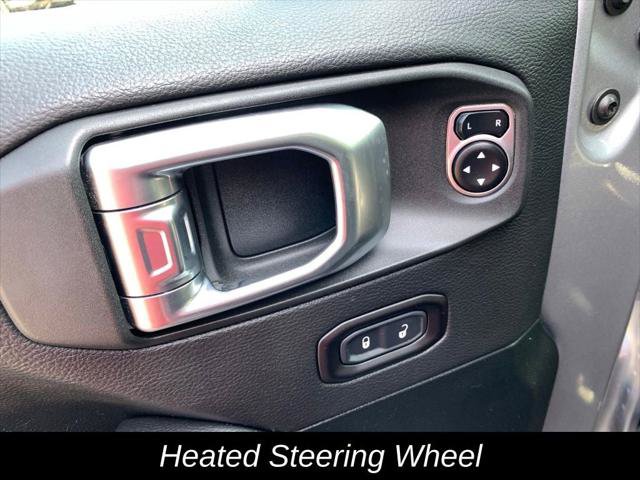 Certified 2020 Jeep Wrangler Unlimited Sahara w/ Cold Weather Group AWD/4WD image 15