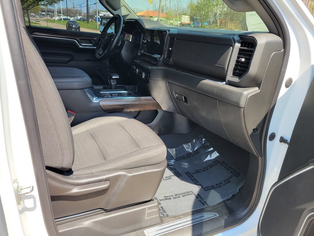 Used 2023 Chevrolet Silverado 1500 RST w/ Protection Package AWD/4WD image 51