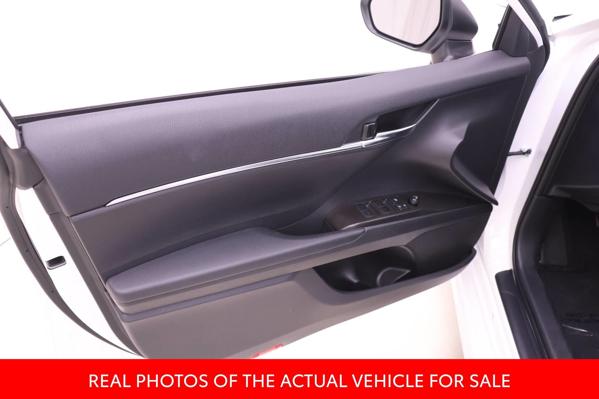 Certified 2024 Toyota Camry SE FWD image 10