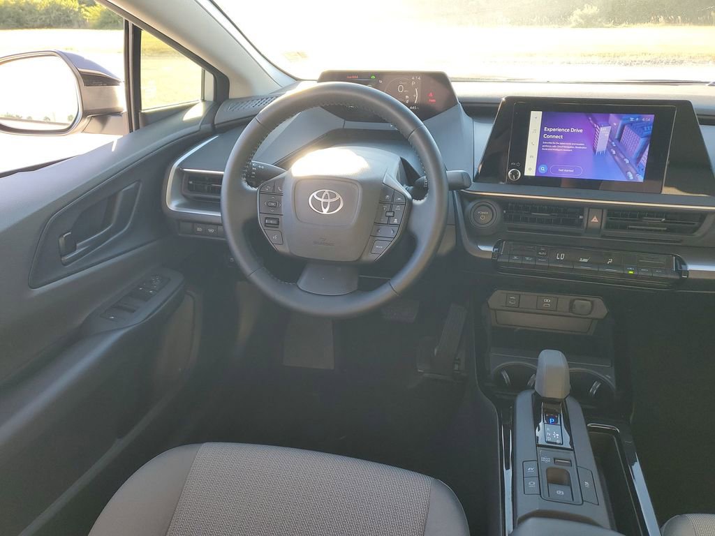 Certified 2025 Toyota Prius LE image 15