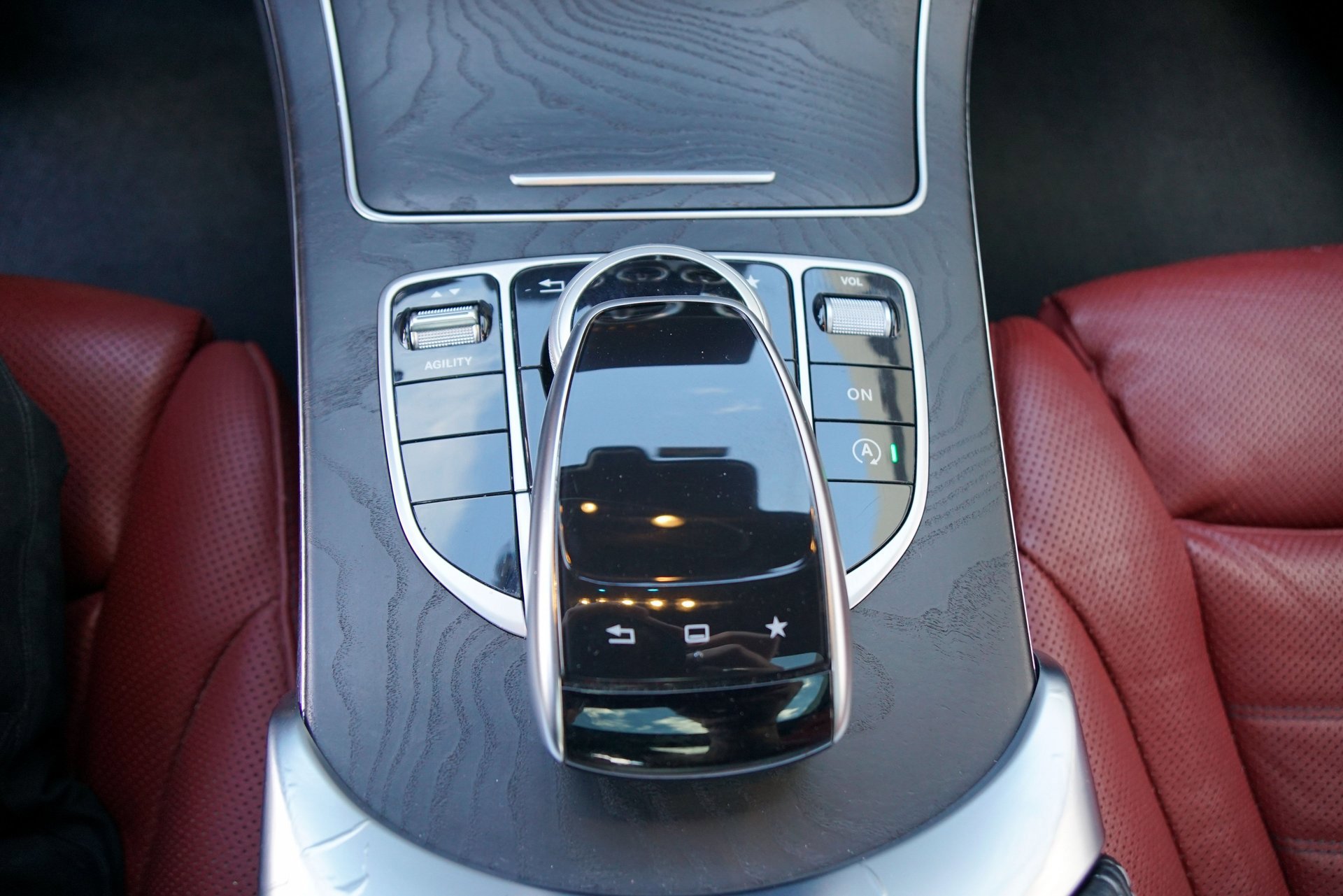 Used 2015 Mercedes-Benz C 400 4MATIC image 30