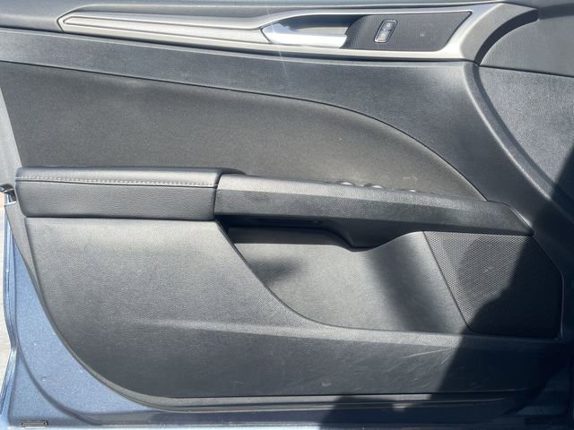 Used 2019 Ford Fusion SE image 21