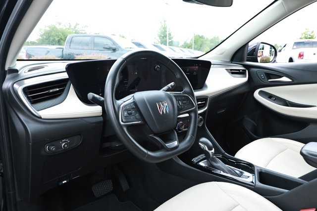 Used 2024 Buick Encore GX Sport Touring FWD image 25