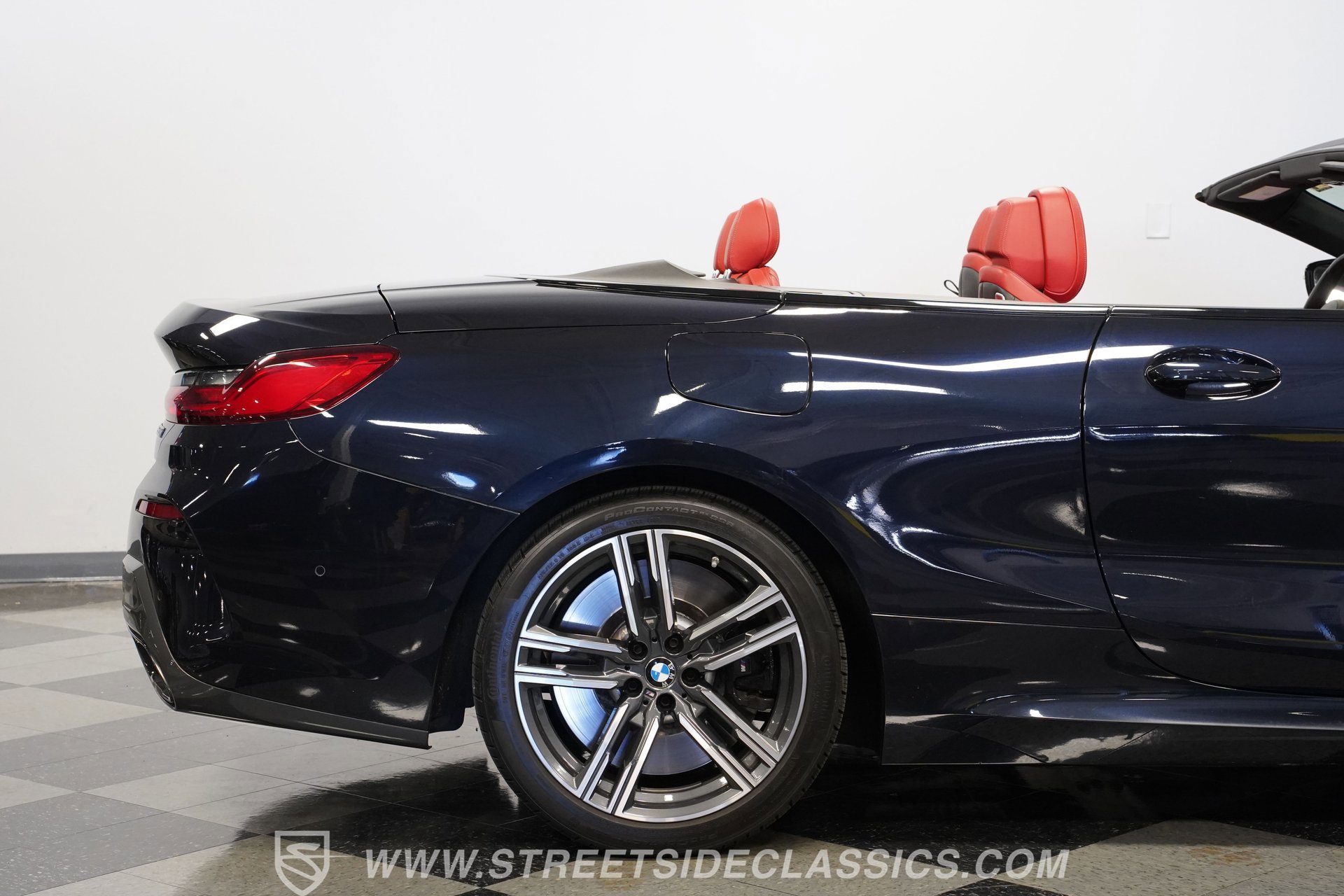 Used 2022 BMW M850i xDrive xDrive Convertible image 29