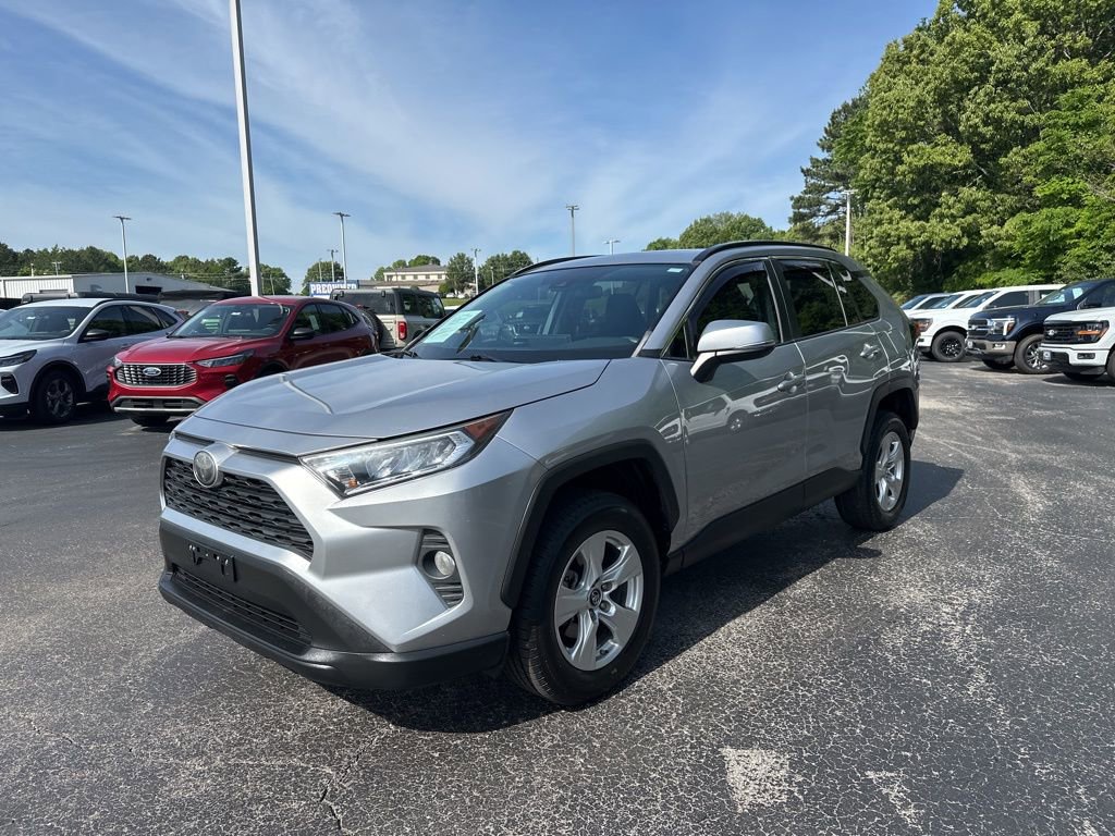 Used 2019 Toyota RAV4 XLE FWD image 7