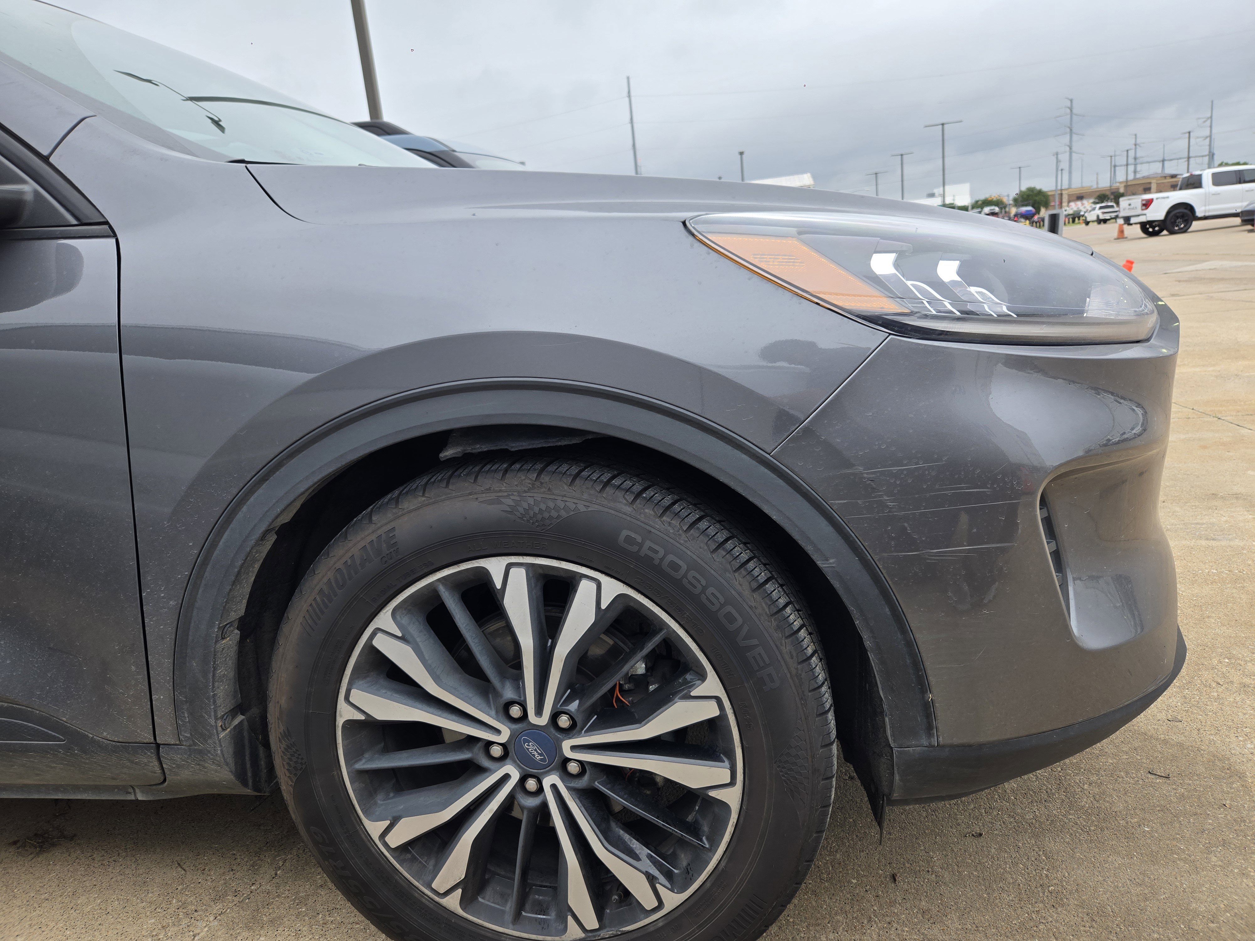 Used 2021 Ford Escape SE w/ SE Sport Appearance Package FWD image 7