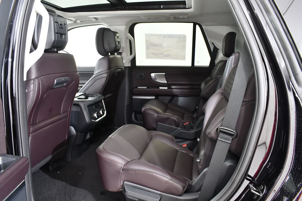 New 2027 Ford Expedition Platinum w/ Platinum Ultimate Package AWD/4WD image 16