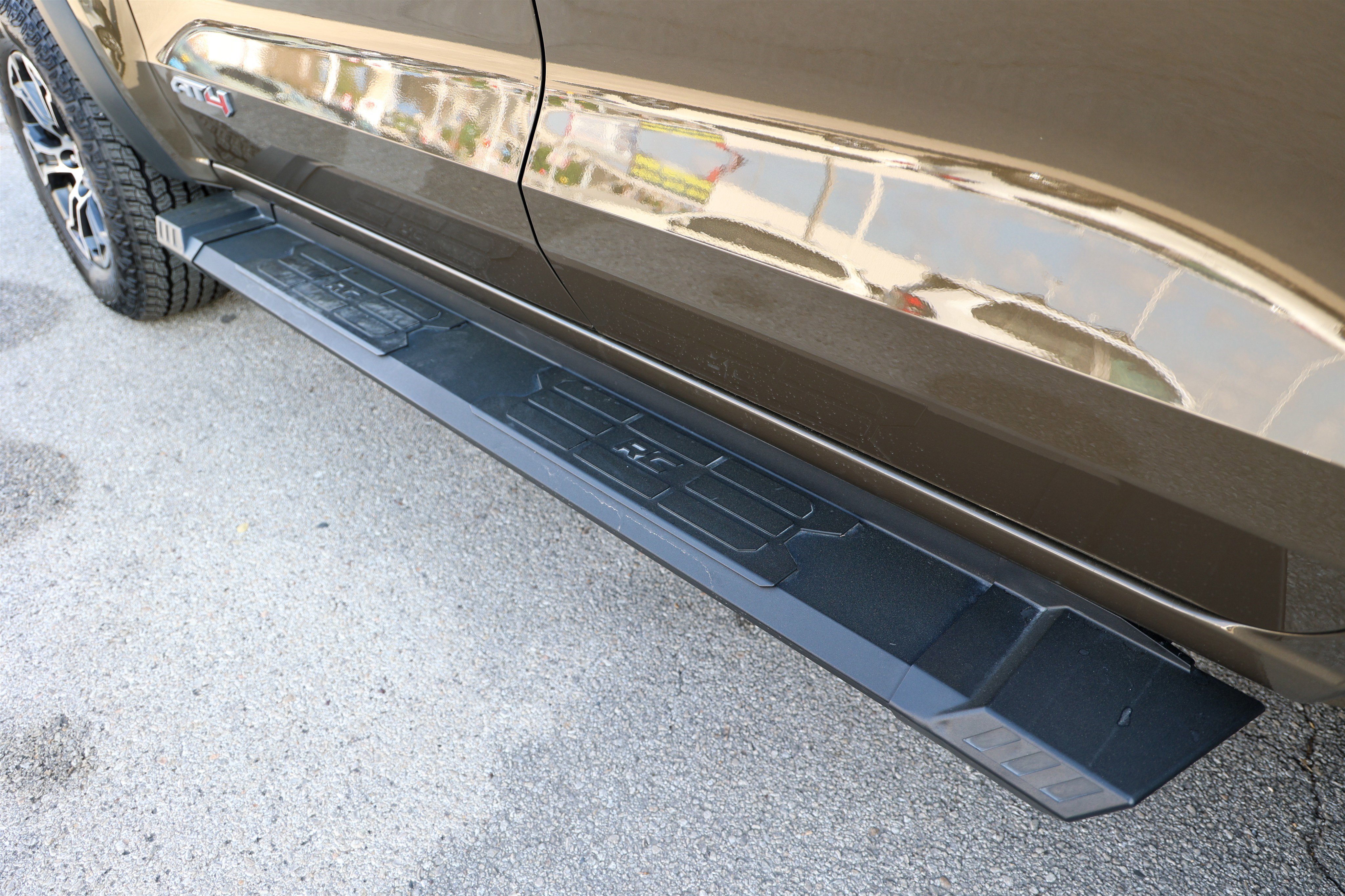 Used 2025 GMC Canyon AT4 w/ AT4 Premium Package image 14