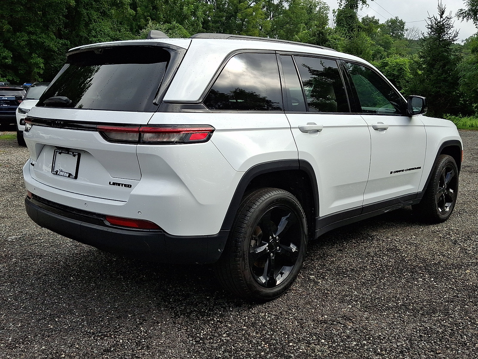Used 2025 Jeep Grand Cherokee Limited w/ Luxury Tech Group II AWD/4WD image 6