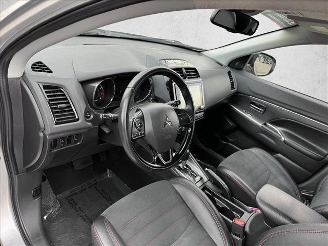 Used 2022 Mitsubishi Outlander Sport SE FWD image 11