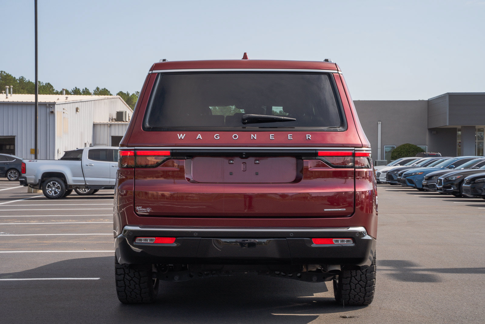 Used 2022 Jeep Wagoneer Series III RWD image 6