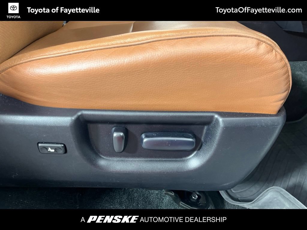 Used 2016 Toyota Sequoia Platinum AWD/4WD image 10