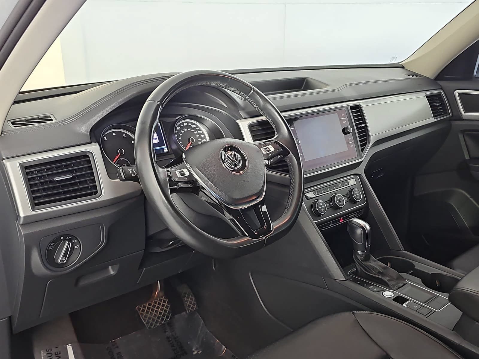 Used 2019 Volkswagen Atlas SE FWD image 16