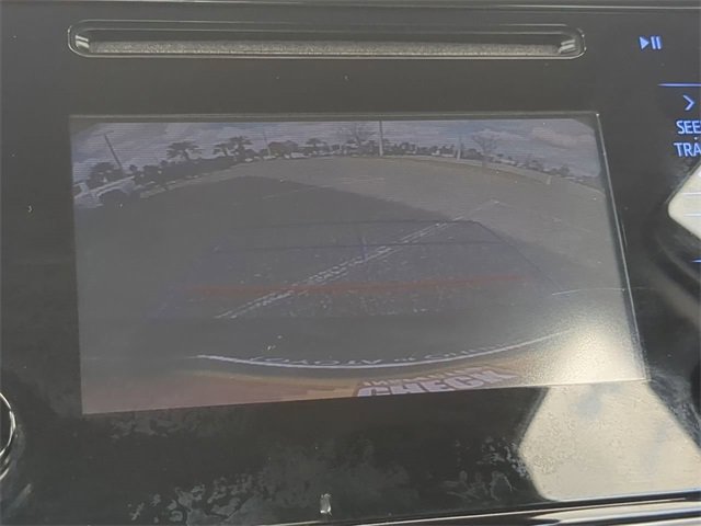 Used 2018 Toyota Corolla LE image 19