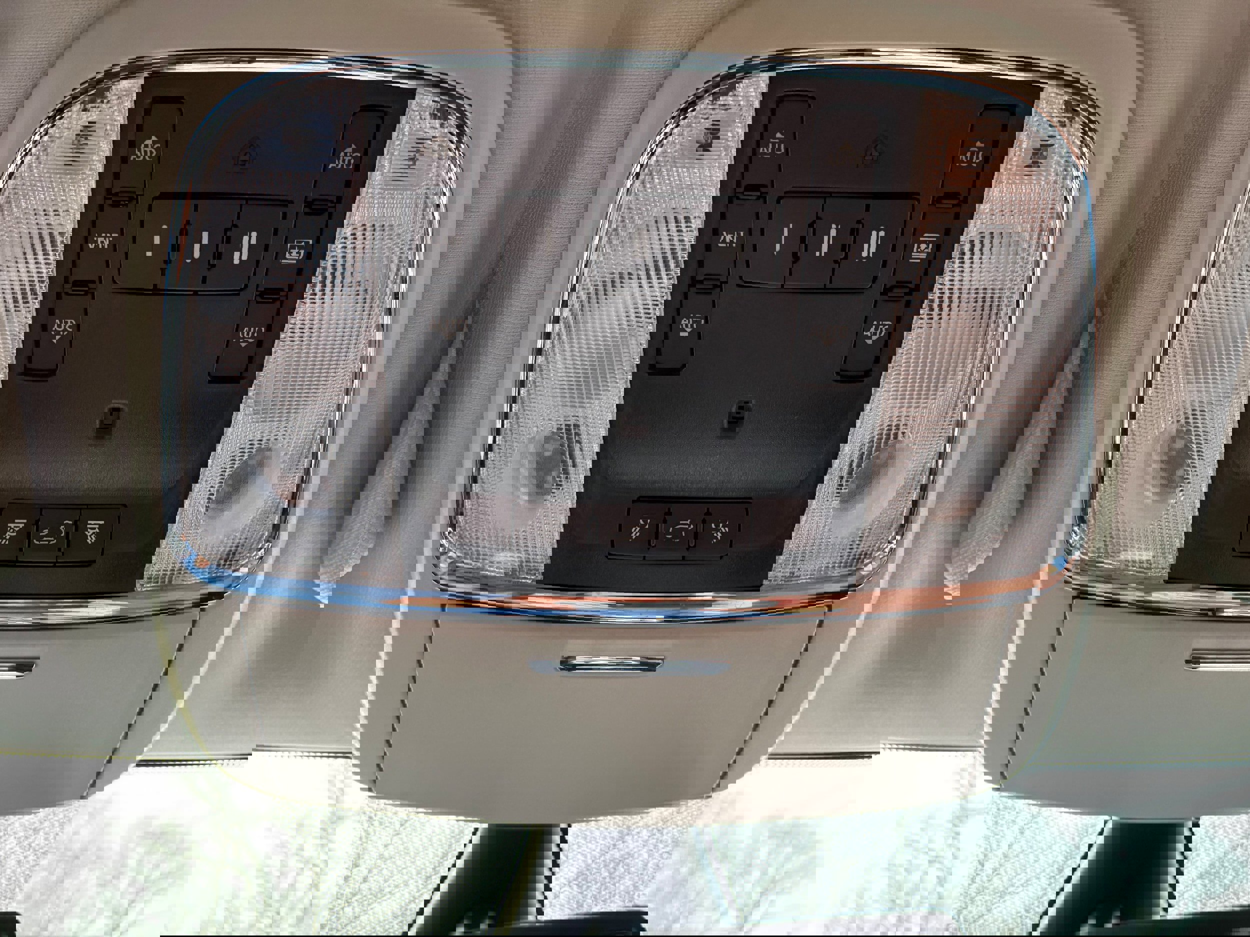 Used 2012 Jeep Grand Cherokee Overland image 47