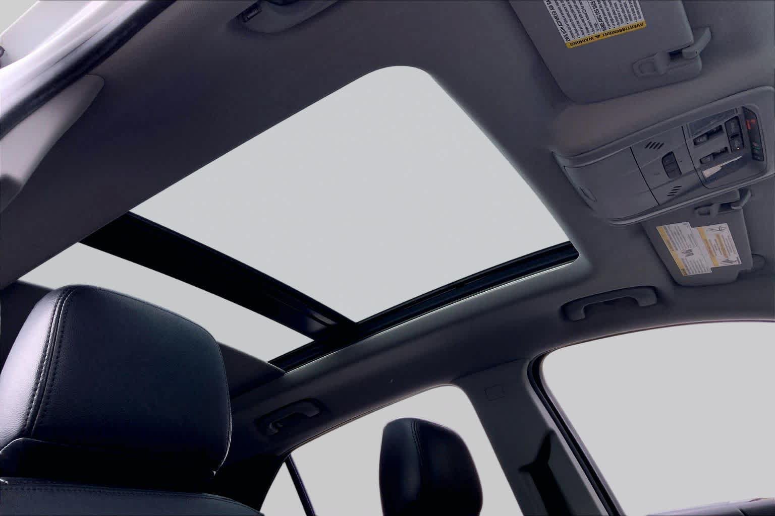 Used 2019 Chevrolet Equinox LT AWD/4WD image 14