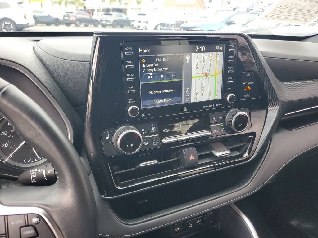 Used 2021 Toyota Highlander XSE image 30