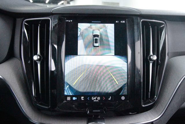 Certified 2025 Volvo XC60 B5 Plus image 18