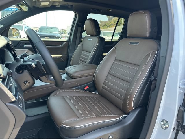 New 2026 GMC Acadia Denali Ultimate w/ LPO, Floor Liner Package FWD image 25