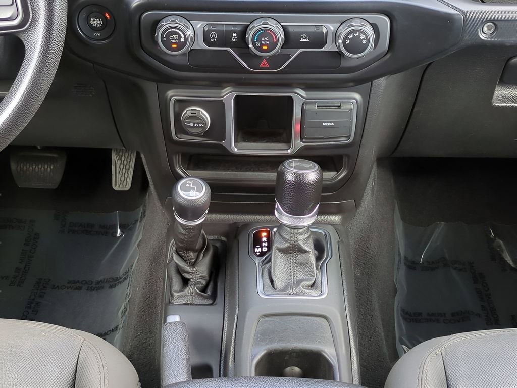Used 2021 Jeep Wrangler Unlimited Sport image 19