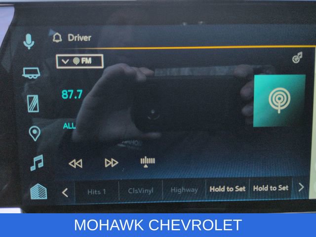 Used 2025 Chevrolet Silverado 1500 LT image 14
