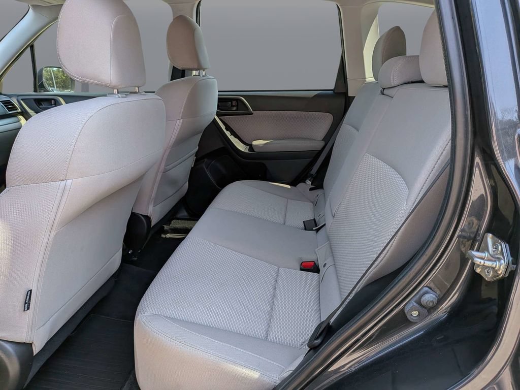 Used 2018 Subaru Forester 2.5i Premium AWD/4WD image 15