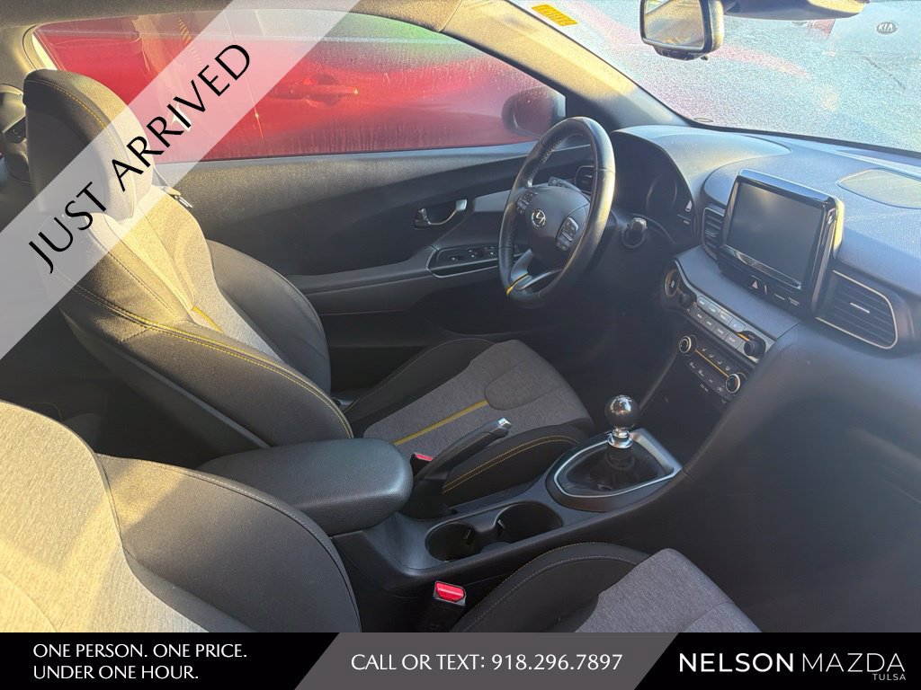 Used 2020 Hyundai Veloster Turbo R-Spec FWD image 3