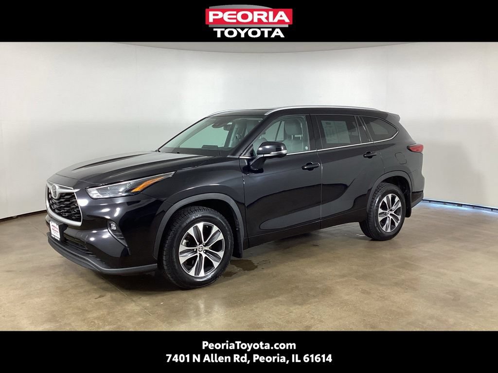 Used 2022 Toyota Highlander XLE