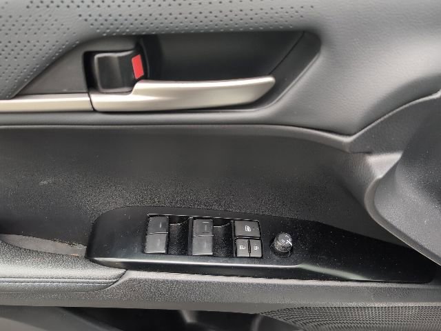 Used 2025 Toyota Camry XSE FWD image 12
