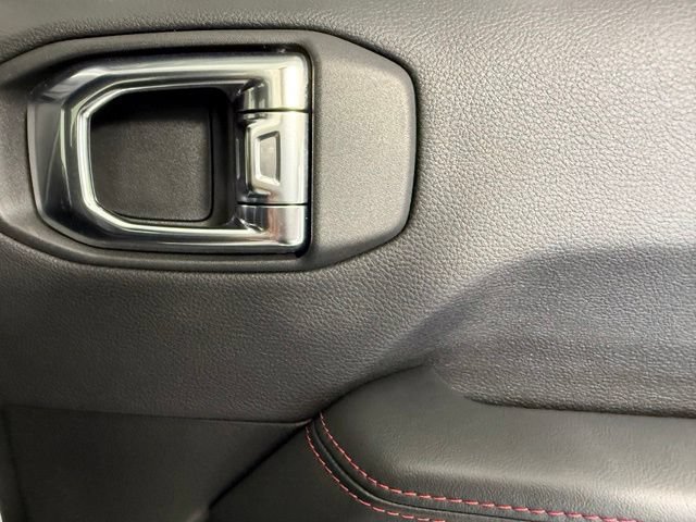 Used 2025 Jeep Gladiator Rubicon AWD/4WD image 27