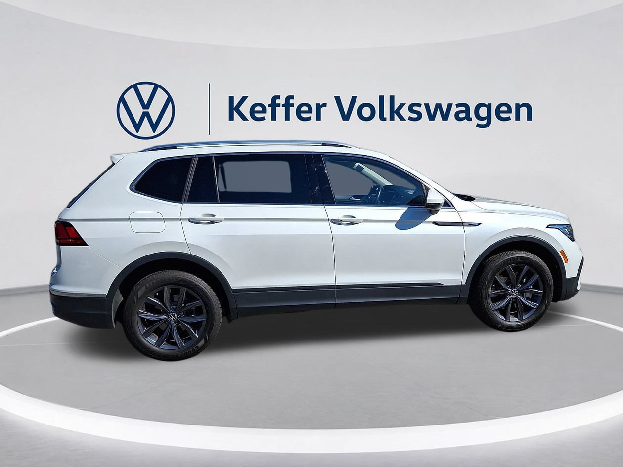 Certified 2023 Volkswagen Tiguan SE FWD image 7