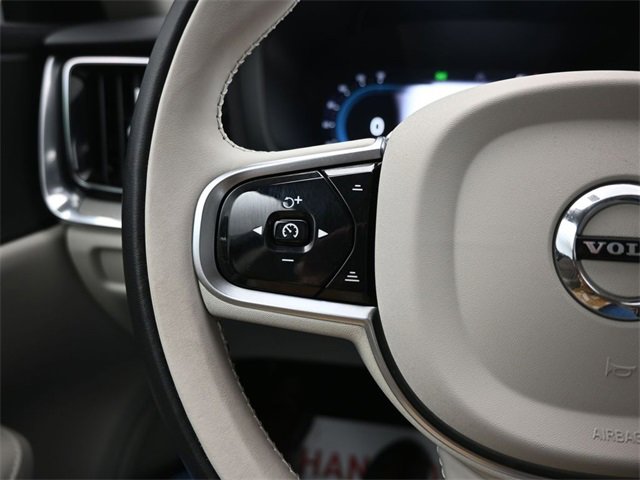 Used 2025 Volvo S60 B5 Plus image 24