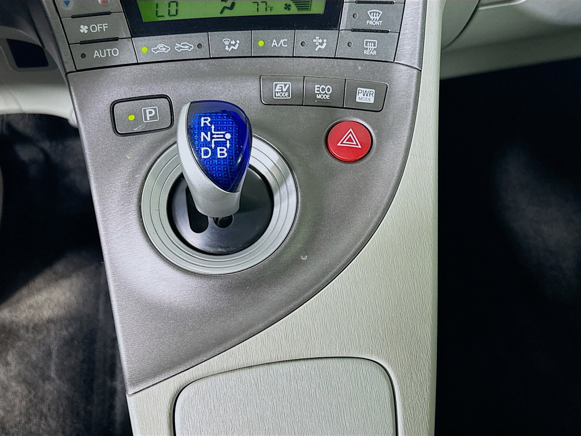 Used 2015 Toyota Prius Two FWD image 23