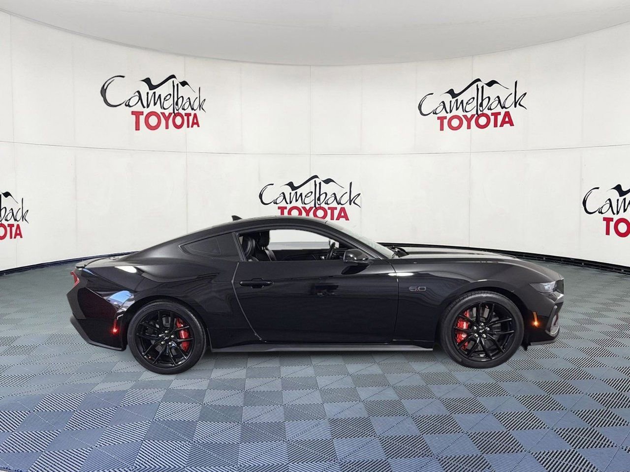 Used 2024 Ford Mustang GT Premium RWD image 9