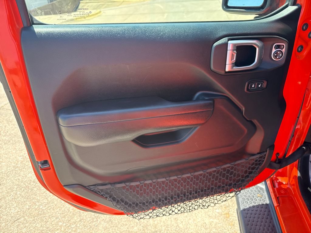 Used 2018 Jeep Wrangler Unlimited Sport S AWD/4WD image 10