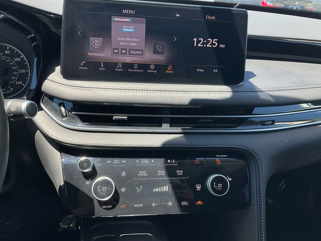 Used 2024 INFINITI QX60 Pure w/ Cargo Package image 21