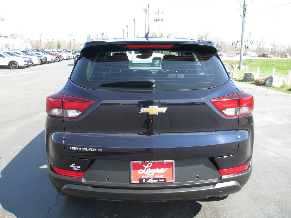 Used 2021 Chevrolet TrailBlazer LS image 6