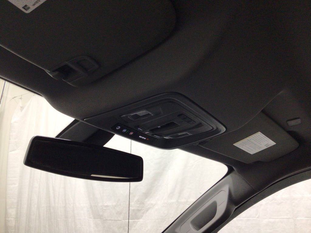 Used 2019 GMC Sierra 1500 SLT w/ SLT Convenience Package image 13