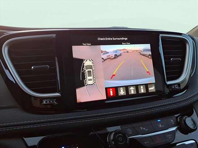 New 2026 Chrysler Pacifica Select AWD/4WD image 25