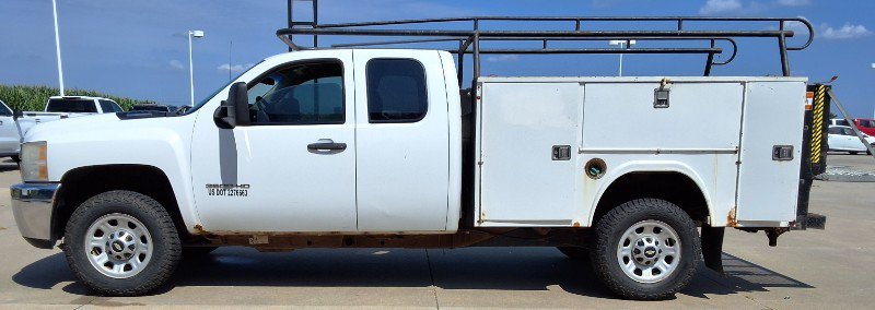 Used 2011 Chevrolet Silverado 3500 W/T AWD/4WD image 5